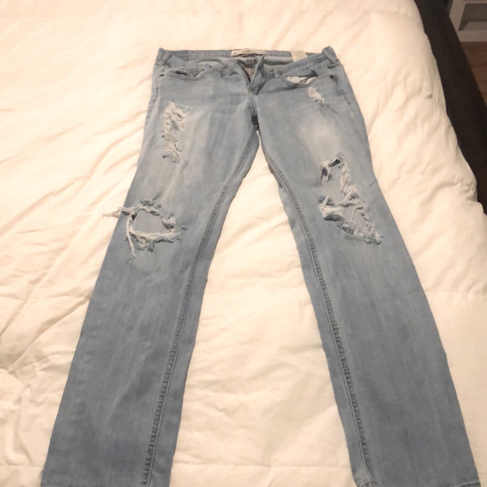 Hollister destroyed Social stretch jeans size 9R
